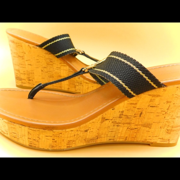♻️CUTE TOMMY HILFIGER WOMEN’S WEDGE SANDALS - Picture 6 of 8